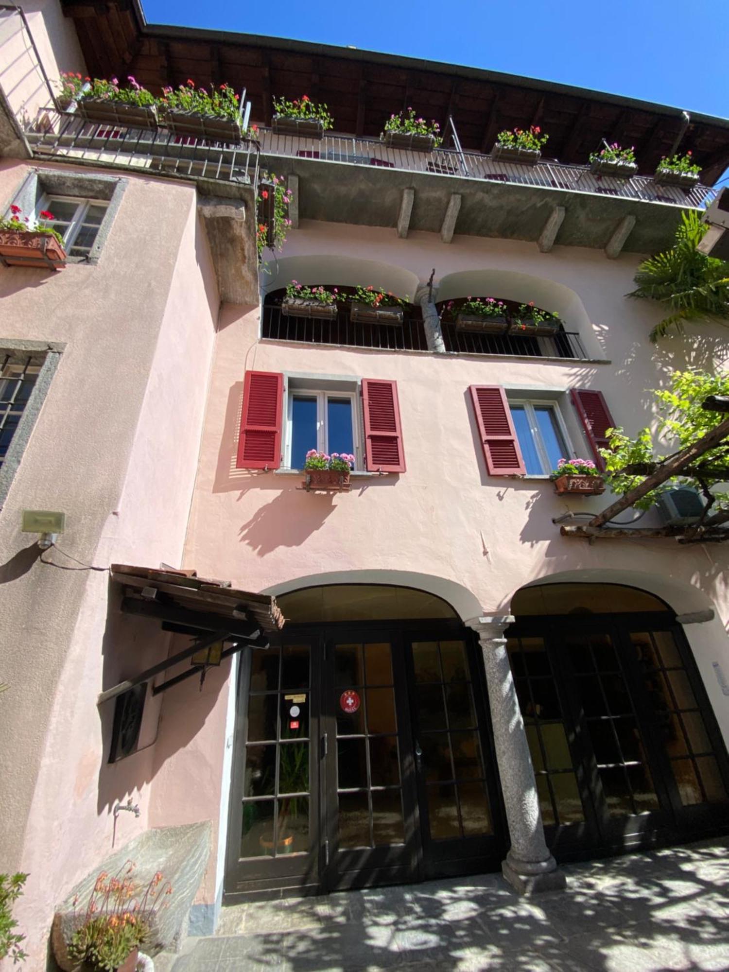 Hotel Antico Intragna Buitenkant foto