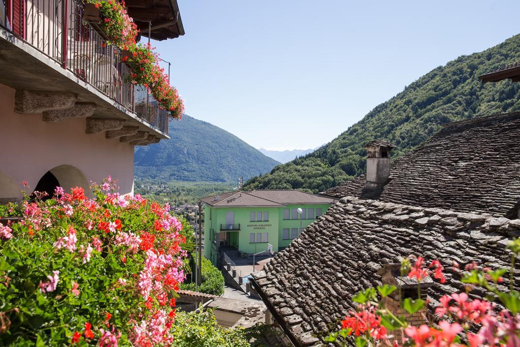 Hotel Antico Intragna Buitenkant foto