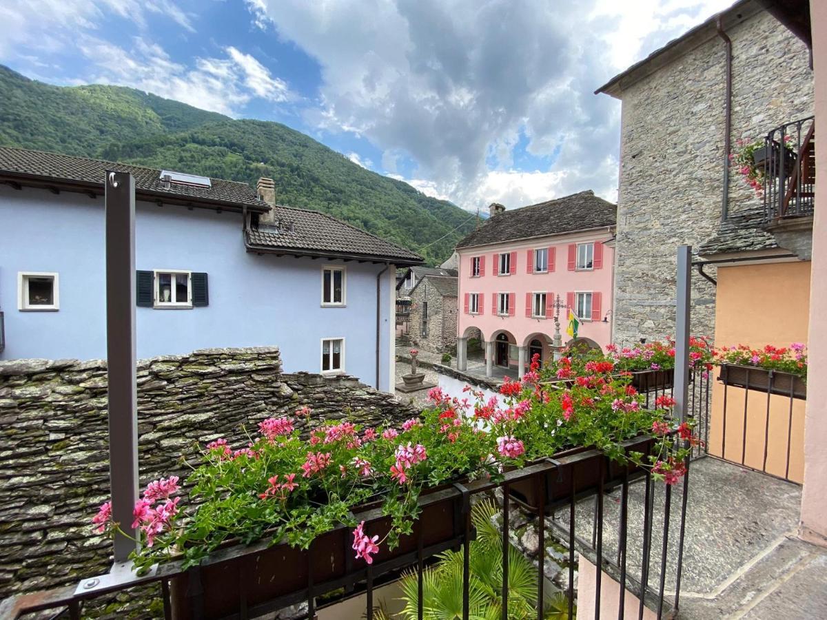 Hotel Antico Intragna Buitenkant foto